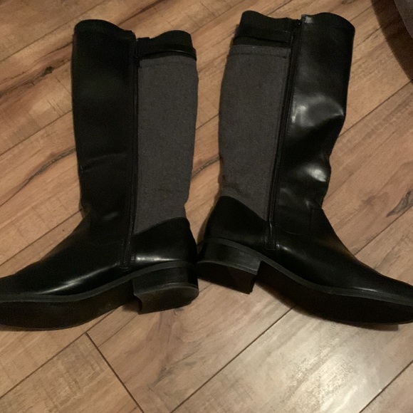 Black and grey tall vegan boots - Picture 5 of 14